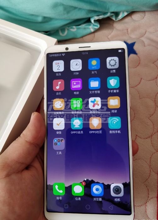 出oppo r11s 香槟金