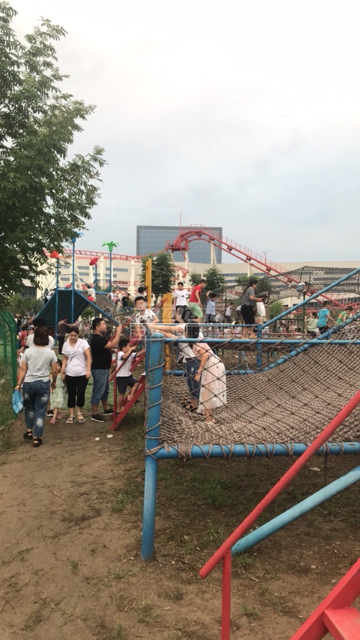 文博城晚上这么嗨吗