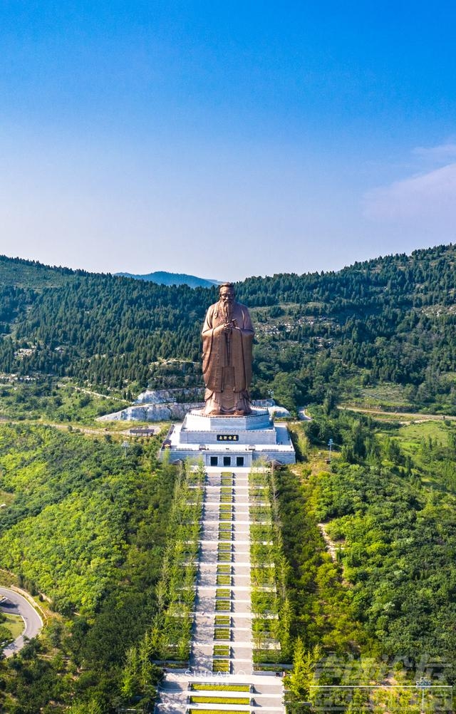 山东尼山为何要建一座世界最大孔子像？见到的人都叹为观止：震撼-3.jpg